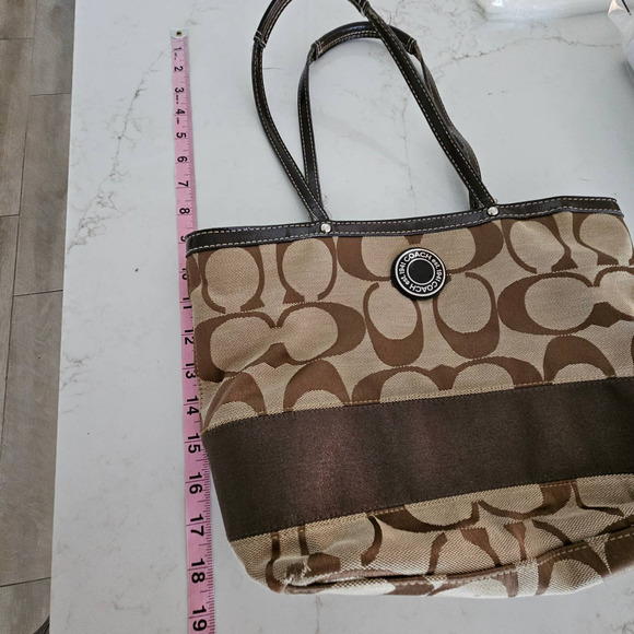 Coach Handbags - Women's Coach Handbag